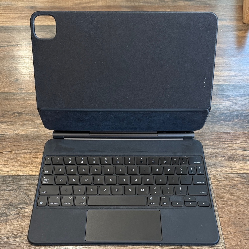 Apple Black iPad Air 5th Generation Magnetic Keyboard Case